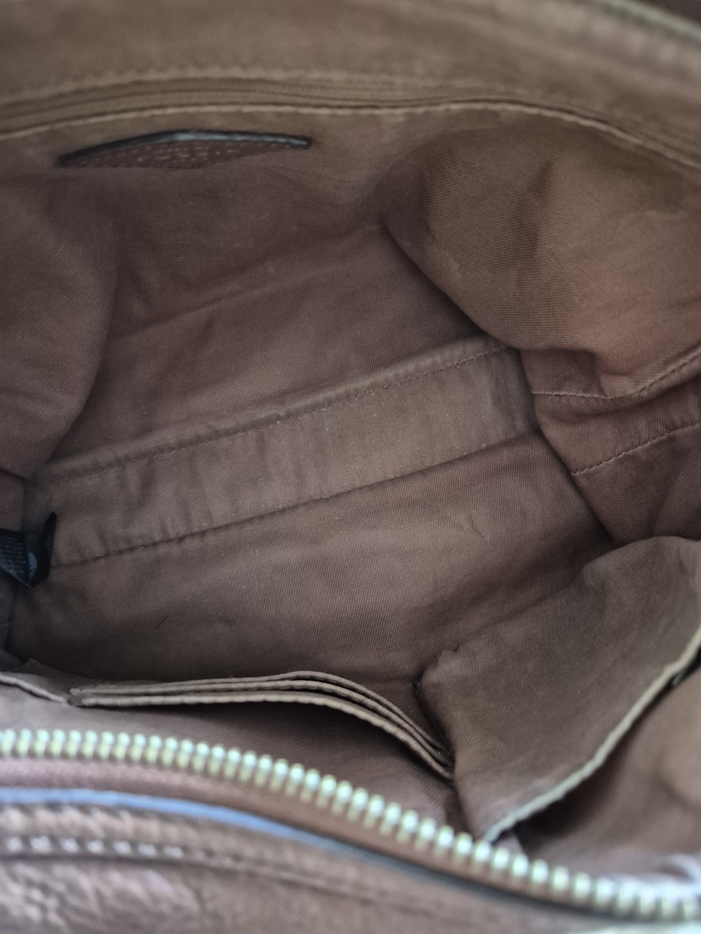 Fossil Elise Classic Pebbled Brown Leather Crossbody Purse with Key Charm - Picture 8 of 13